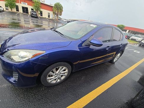 Used 2012 MAZDA MAZDA3 i Grand Touring w/ Tech Pkg FWD image 1