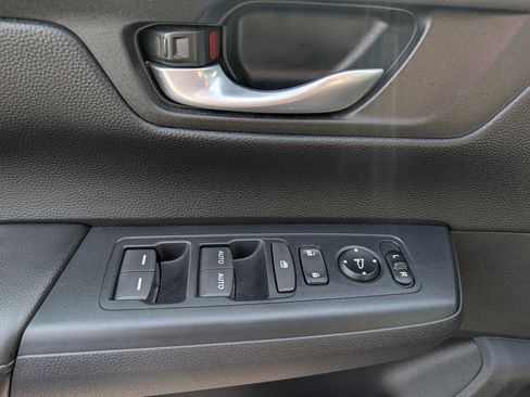 Used 2024 Honda CR-V EX image 19