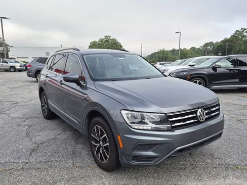 Used 2021 Volkswagen Tiguan S FWD image 3