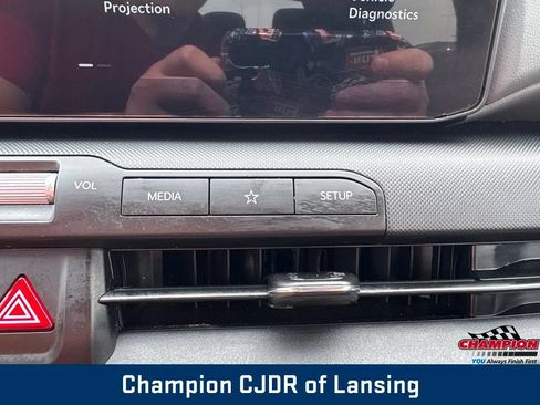Used 2025 Kia K4 FWD image 25