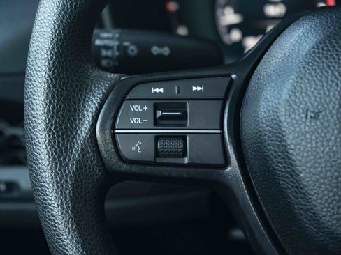 Used 2025 Honda Accord LX image 20