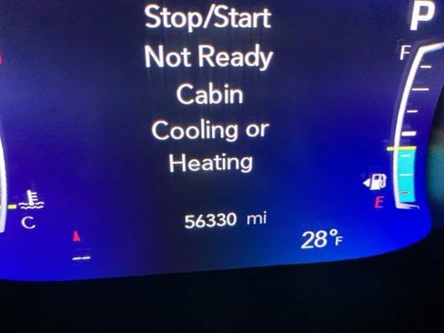 Used 2024 Chrysler Pacifica Touring-L image 21