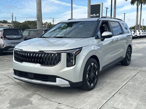 New 2026 Kia Carnival EX FWD image 2