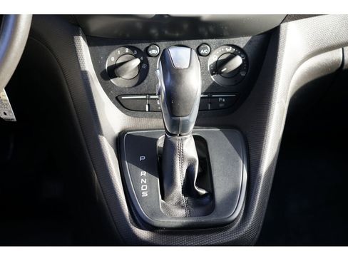 Used 2018 Ford Transit Connect XL image 22