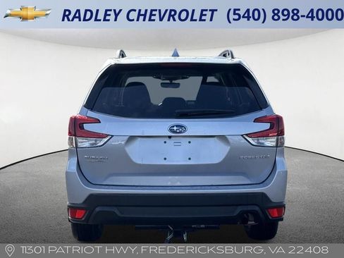 Used 2023 Subaru Forester Premium image 16