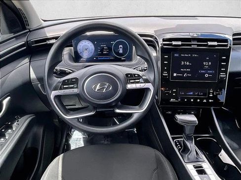 Used 2024 Hyundai Tucson SEL FWD image 7
