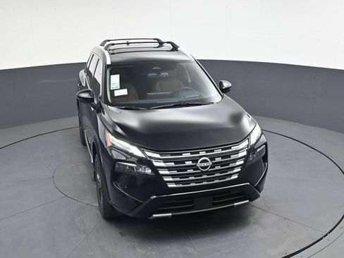 Certified 2026 Nissan Rogue SV FWD image 42