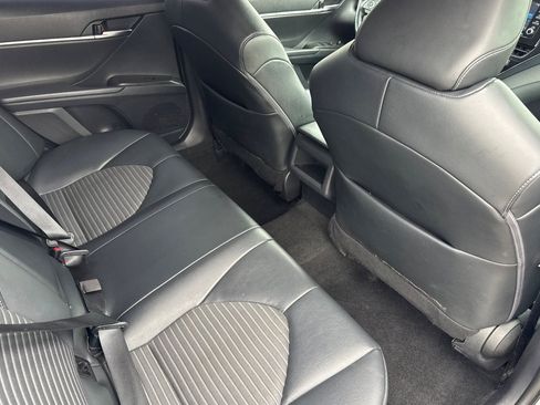 Used 2021 Toyota Camry SE FWD image 29