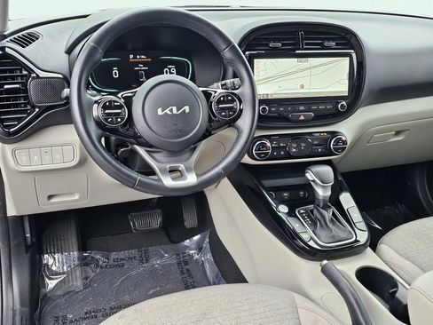 Certified 2023 Kia Soul EX image 35