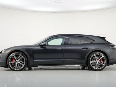 Used 2023 Porsche Taycan 4S w/ Technology Package image 10