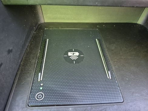 Used 2024 Honda Pilot Touring image 29