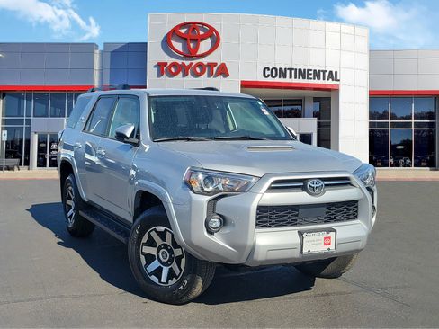 Certified 2024 Toyota 4Runner TRD Off-Road Premium image 2