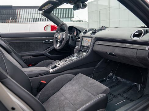 Certified 2021 Porsche 718 Boxster GTS RWD image 22