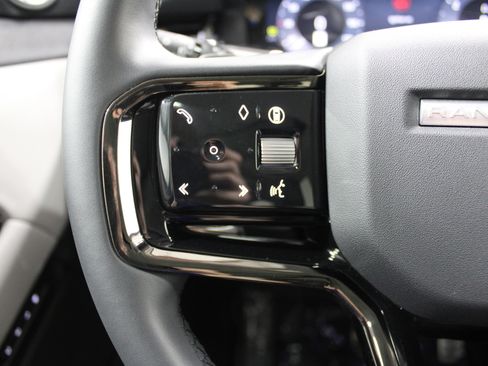 Used 2024 Land Rover Range Rover Evoque Dynamic SE image 9