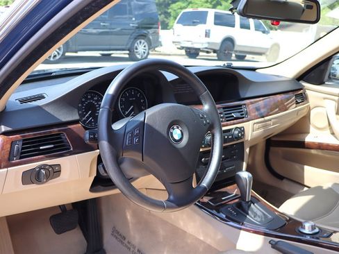 Used 2006 BMW 330xi Sedan AWD/4WD image 16