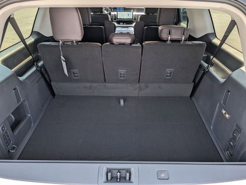 New 2025 Ford Expedition Max Platinum w/ Platinum Ultimate Package image 14