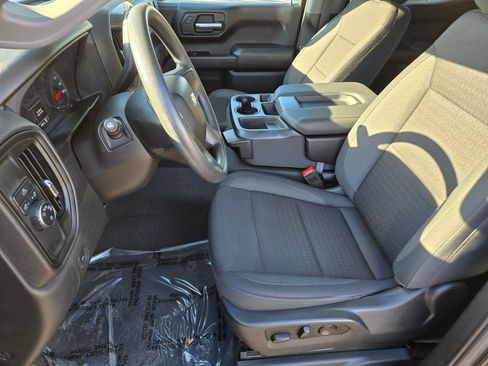 Used 2023 Chevrolet Silverado 1500 Custom image 10