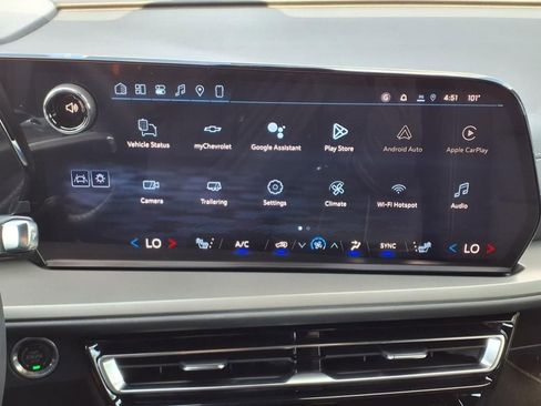 New 2026 Chevrolet Traverse LT w/ Driver Confidence Package FWD image 15