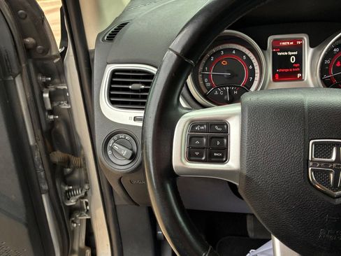 Used 2019 Dodge Journey SE w/ Connectivity Group image 12