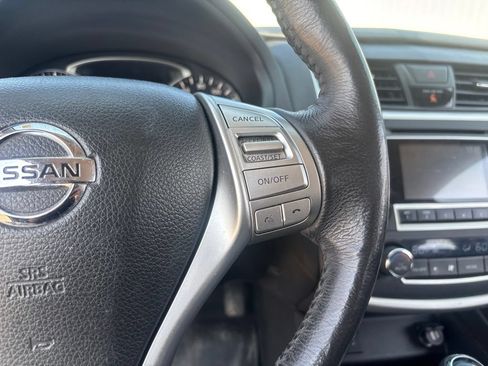 Used 2017 Nissan Altima 2.5 SL FWD image 14