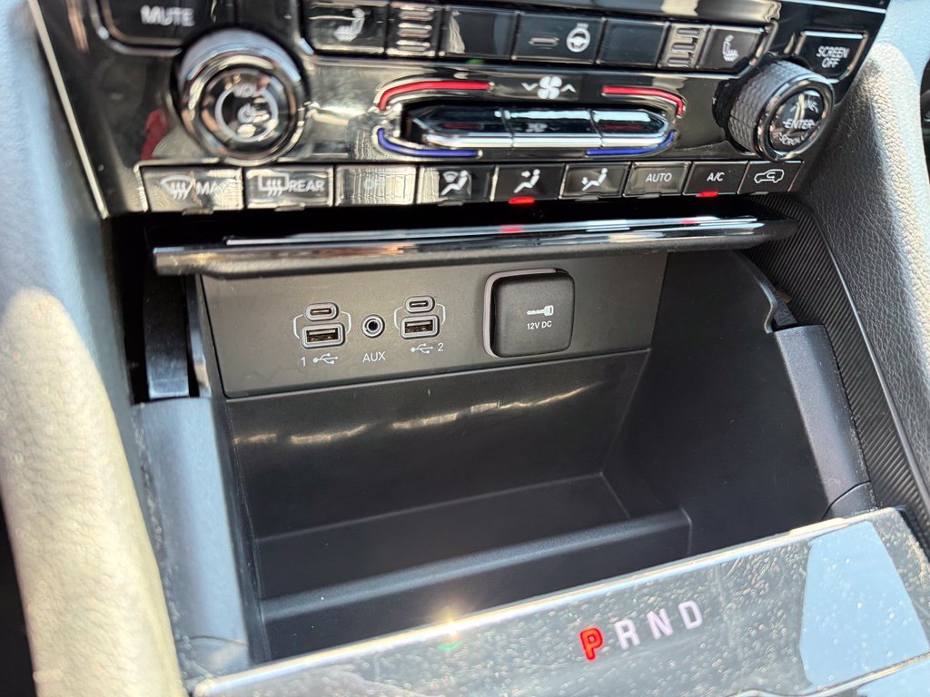 Used 2024 Jeep Grand Cherokee Limited AWD/4WD image 19