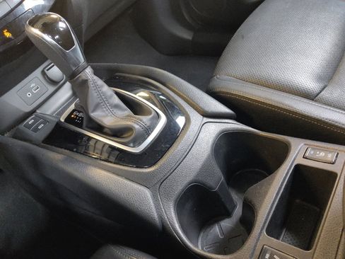 Used 2021 Nissan Rogue Sport SL AWD/4WD image 26