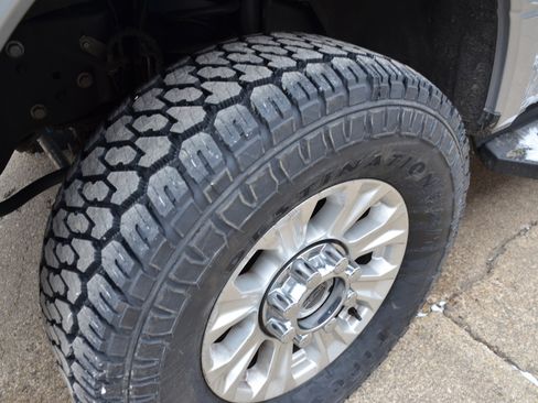 Used 2020 Ford F250 XL w/ STX Appearance Package image 7