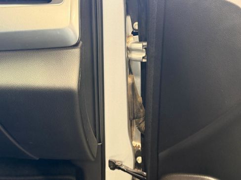 Used 2018 Chevrolet Tahoe LT image 28