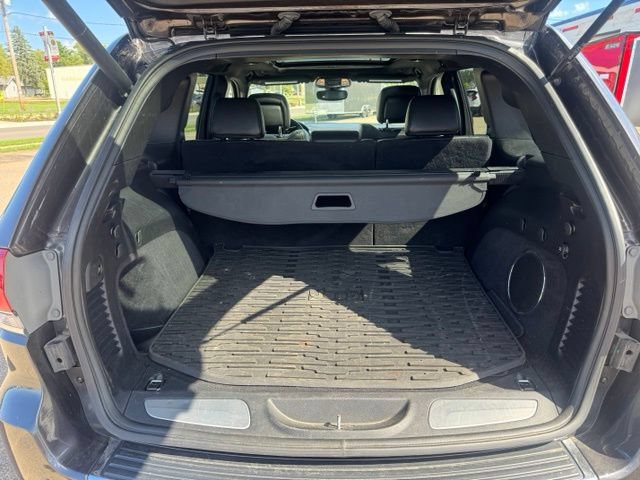 Used 2020 Jeep Grand Cherokee Overland AWD/4WD image 24