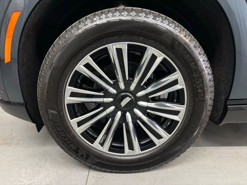 New 2026 Cadillac Escalade IQ Luxury 1 w/ LPO, Floor Liner Package image 14