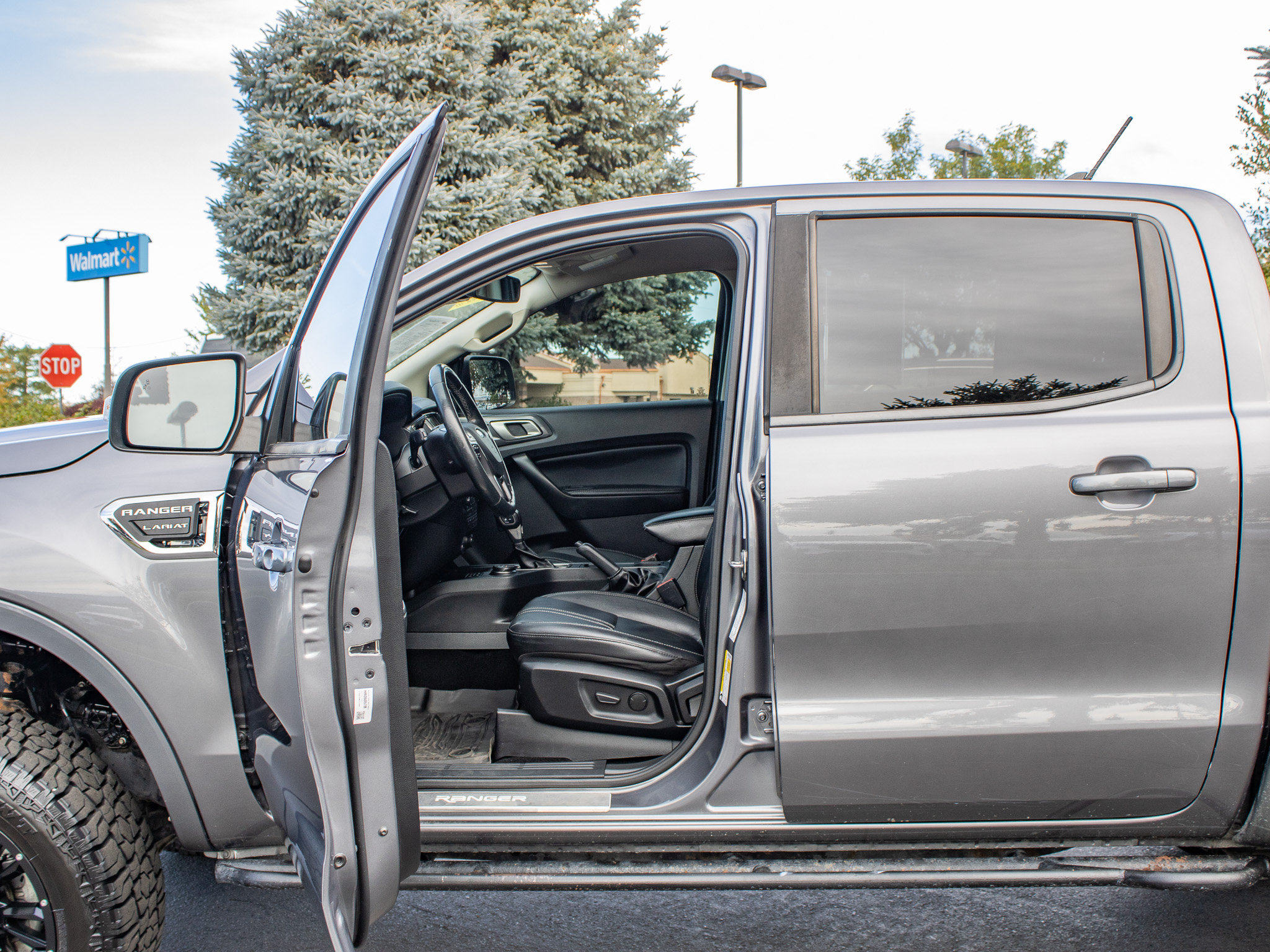 Used 2021 Ford Ranger Lariat w/ FX4 Off-Road Package AWD/4WD image 24