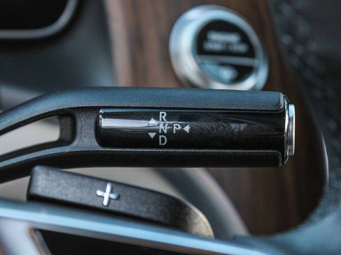 Certified 2025 Mercedes-Benz GLC 300 4MATIC image 25