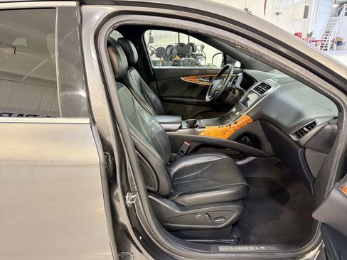 Used 2018 Lincoln MKX Reserve image 29