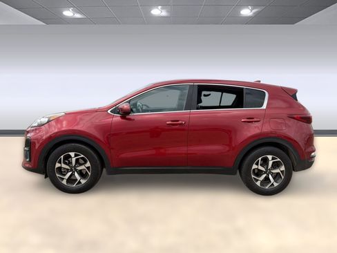 Used 2020 Kia Sportage LX image 2