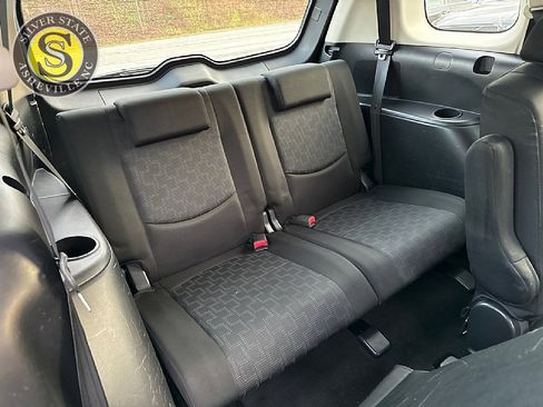 Used 2009 MAZDA MAZDA5 Touring image 17