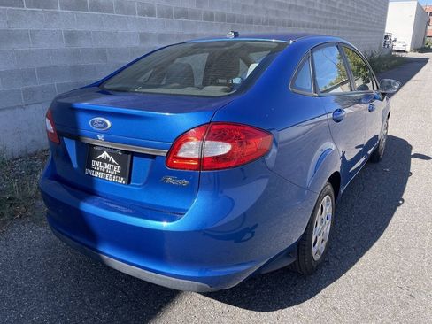 Used 2011 Ford Fiesta S FWD image 3