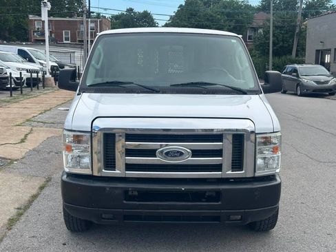 Used 2014 Ford E-250 and Econoline 250 w/ Power Group RWD image 2