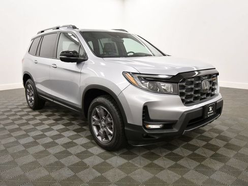 Certified 2024 Honda Passport TrailSport image 10