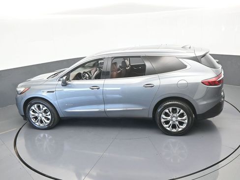 Used 2018 Buick Enclave Avenir w/ Avenir Technology Package image 53