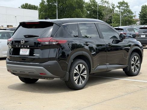 Used 2023 Nissan Rogue SV w/ SV Premium B Package AWD/4WD image 4