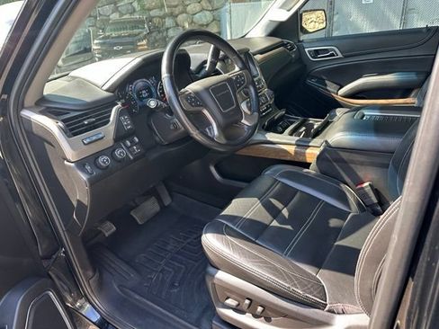Used 2018 GMC Yukon Denali w/ Denali Ultimate Package AWD/4WD image 10