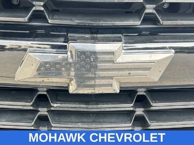 Used 2018 Chevrolet Silverado 1500 LT w/ All Star Edition AWD/4WD image 31