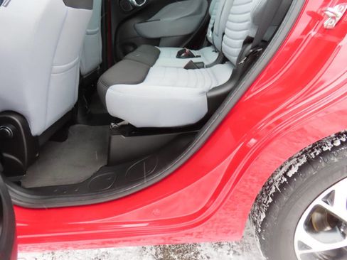 Used 2014 FIAT 500L Easy w/ Popular Equipment Group image 13