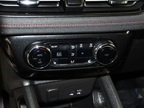 Used 2025 Chevrolet TrailBlazer RS w/ Convenience Package AWD/4WD image 29