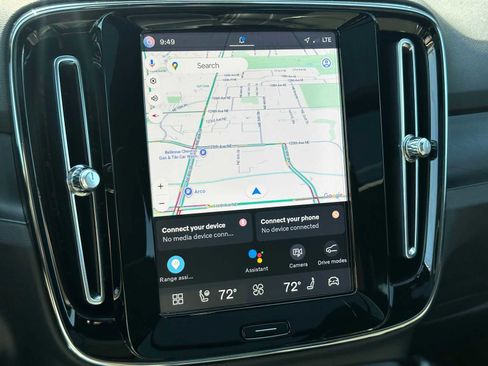 Certified 2023 Volvo XC40 Recharge Ultimate AWD/4WD image 28
