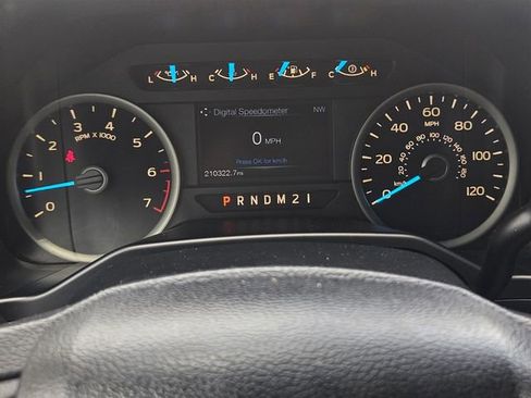 Used 2016 Ford F150 XLT w/ Equipment Group 302A Luxury AWD/4WD image 27
