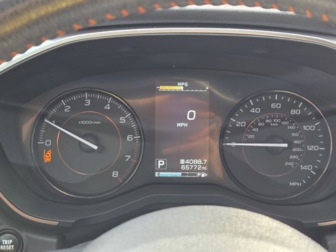 Used 2018 Subaru Crosstrek 2.0i Premium AWD/4WD image 17