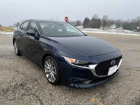 Used 2020 MAZDA MAZDA3 Select 4dr Sedan image 7