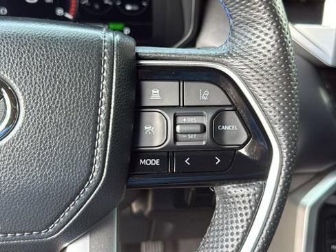 Used 2024 Toyota Tundra Platinum AWD/4WD image 12