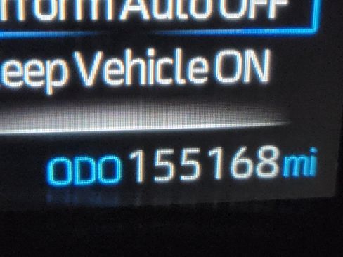 Used 2024 Toyota Sienna LE FWD image 17